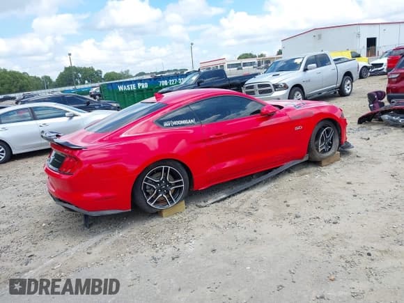 ✅ 2020 Ford Mustang GT • VIN: 1FA6P8CF3L5148144 • Lot: 42801180. Listed on IAAI with 84,571 mi. Free auction sales archive from the USA and detailed vehicle history report at DreamBid. Image 4.