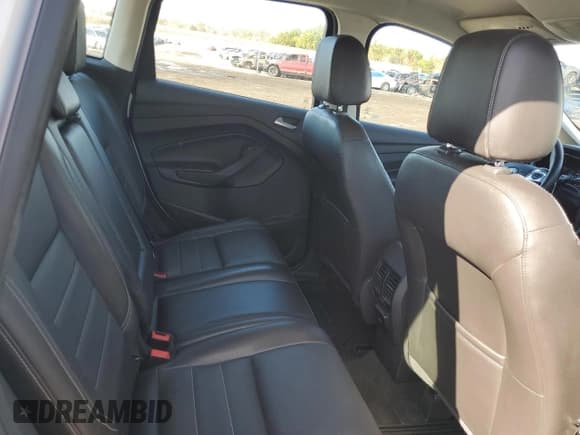 ✅ 2013 Ford C-Max SEL • VIN: 1FADP5BU8DL554455 • Lot: 86796285. Wystawiony na Copart z przebiegiem 188 196 mil. Bezpłatny archiwum sprzedaży aukcyjnych z USA i szczegółowy raport historii pojazdu na DreamBid. Zdjęcie 11.