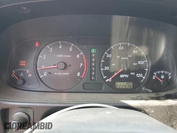 ✅ 2001 Isuzu Rodeo S • VIN: 4S2DM58W914314305 • Lot: 62996225. Wystawiony na Copart z przebiegiem 222 836 mil. Bezpłatny archiwum sprzedaży aukcyjnych z USA i szczegółowy raport historii pojazdu na DreamBid. Zdjęcie 9.