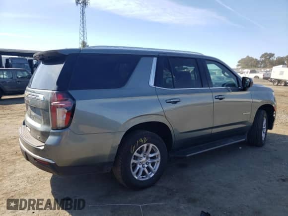 2024 Chevrolet Tahoe LT z VIN 1GNSKNKD3RR129463, wystawiony jako Copart lot #77114864 z przebiegiem 17 773 mil mil oraz Czysty tytuł • Clean title. Historia ofert i sprzedaży dostępna na DreamBid. Obrazek 3.