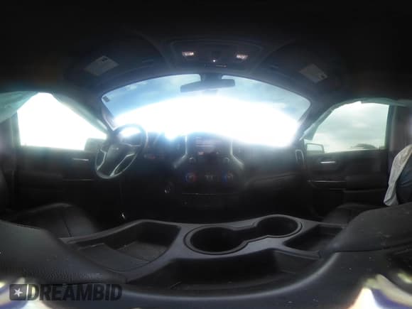 ✅ 2019 Chevrolet Silverado 1500 LT • VIN: 3GCUYDED6KG311850 • Lot: 42671481. Wystawiony na IAAI z przebiegiem 80 758 mil. Bezpłatny archiwum sprzedaży aukcyjnych z USA i szczegółowy raport historii pojazdu na DreamBid. Zdjęcie 18.