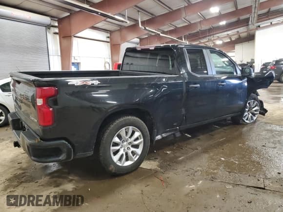 ✅ 2020 Chevrolet Silverado 1500 Custom • VIN: 1GCRYBEF7LZ238758 • Lot: 86346024. Wystawiony na Copart z przebiegiem 81 573 mil. Bezpłatny archiwum sprzedaży aukcyjnych z USA i szczegółowy raport historii pojazdu na DreamBid. Zdjęcie 3.