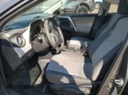 ✅ 2014 Toyota RAV4 LE • VIN: 2T3ZFREV0EW090302 • Lot: 70515765. Wystawiony na Copart z przebiegiem 119 675 mil. Bezpłatny archiwum sprzedaży aukcyjnych z USA i szczegółowy raport historii pojazdu na DreamBid. Zdjęcie 7.