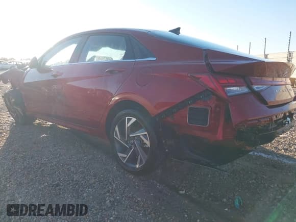✅ 2025 Hyundai Elantra SEL Convenience • VIN: KMHLS4DG6SU861664 • Lot: 43667880. Listed on IAAI with 31,613 mi. Free auction sales archive from the USA and detailed vehicle history report at DreamBid. Image 3.