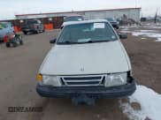✅ 1992 Saab 9000 • VIN: YS3CK58B3N1001759 • Lot: 41577492. Wystawiony na IAAI z przebiegiem 137 417 mil. Bezpłatny archiwum sprzedaży aukcyjnych z USA i szczegółowy raport historii pojazdu na DreamBid. Zdjęcie 12.