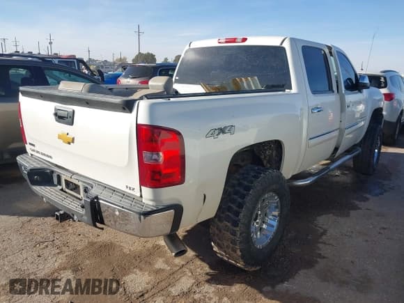 ✅ 2012 Chevrolet Silverado 1500 LTZ • VIN: 3GCPKTE7XCG139178 • Lot: 43487446. Listed on IAAI with 172,321 mi. Free auction sales archive from the USA and detailed vehicle history report at DreamBid. Image 4.
