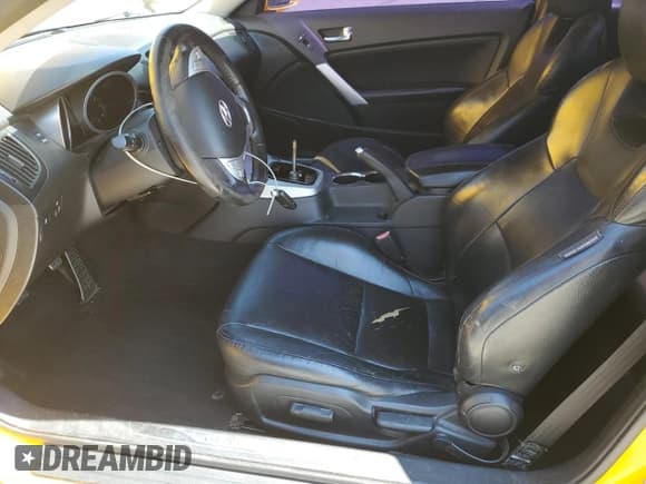 ✅ 2010 Hyundai Genesis Coupe Track • VIN: KMHHU6KH0AU012393 • Lot: 68636225. Wystawiony na Copart z przebiegiem 102 307 mil. Bezpłatny archiwum sprzedaży aukcyjnych z USA i szczegółowy raport historii pojazdu na DreamBid. Zdjęcie 7.