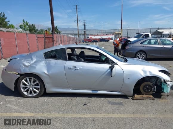 ✅ 2014 Infiniti Q60 Journey • VIN: JN1CV6EK9EM113055 • Lot: 42083534. Listed on IAAI with Not provided. Free auction sales archive from the USA and detailed vehicle history report at DreamBid. Image 19.