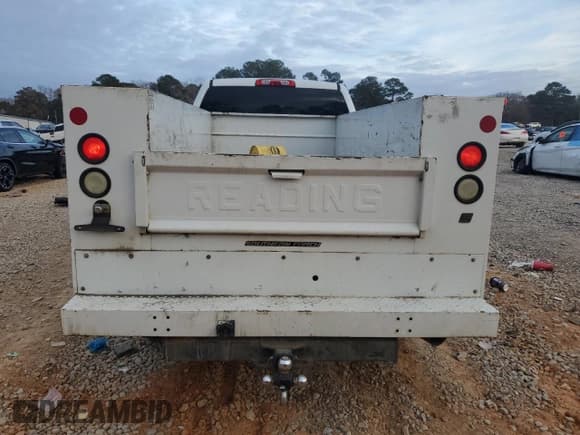 ✅ 2018 Chevrolet Silverado 1500 • VIN: 1GB1CUEY4JF106665 • Лот: 42390645. Опубликован ранее на Copart с пробегом 206 295 миль. Бесплатный доступ к архиву аукционных продаж из США и подробный отчёт об истории автомобиля на DreamBid. Изображение 6.