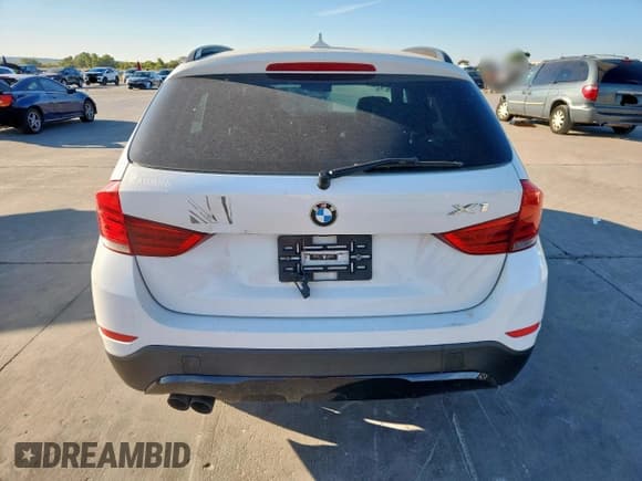 ✅ 2013 BMW X1 xDrive35i • VIN: WBAVM5C59DVV89683 • Lot: 86474275. Listed on Copart with 148,149 mi. Free auction sales archive from the USA and detailed vehicle history report at DreamBid. Image 6.