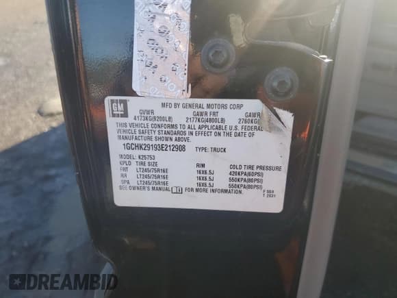 ✅ 2003 Chevrolet Silverado 2500HD LS • VIN: 1GCHK29193E212908 • Lot: 86695954. Wystawiony na Copart z przebiegiem 90 342 mil. Bezpłatny archiwum sprzedaży aukcyjnych z USA i szczegółowy raport historii pojazdu na DreamBid. Zdjęcie 14.