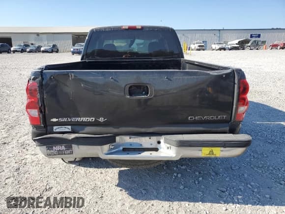 ✅ 2004 Chevrolet Silverado 1500 LS • VIN: 2GCEC19V841207487 • Lot: 77824684. Listed on Copart with Not provided. Free auction sales archive from the USA and detailed vehicle history report at DreamBid. Image 6.