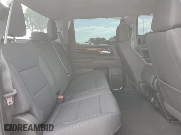 ✅ 2022 GMC Sierra 1500 SLE • VIN: 3GTPUBEK2NG642618 • Лот: 51894545. Опубликован ранее на Copart с пробегом 30 245 миль. Бесплатный доступ к архиву аукционных продаж из США и подробный отчёт об истории автомобиля на DreamBid. Изображение 10.