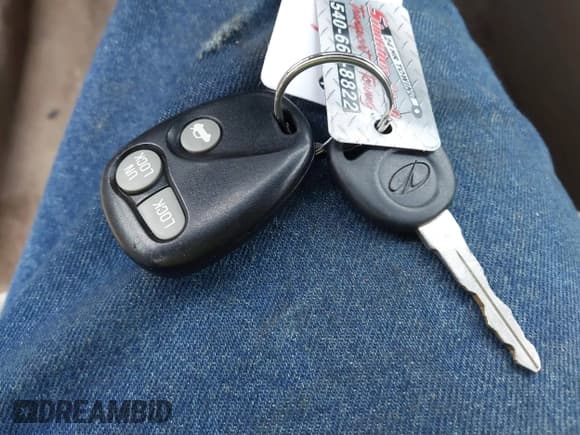 ✅ 1999 Oldsmobile Cutlass GL • VIN: 1G3NB52J8X6318863 • Lot: 41490091. Wystawiony na IAAI z przebiegiem 106 821 mil. Bezpłatny archiwum sprzedaży aukcyjnych z USA i szczegółowy raport historii pojazdu na DreamBid. Zdjęcie 11.