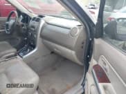 ✅ 2007 Suzuki Grand Vitara Luxury • VIN: JS3TE947774201098 • Lot: 42280178. Wystawiony na IAAI z przebiegiem 189 147 mil. Bezpłatny archiwum sprzedaży aukcyjnych z USA i szczegółowy raport historii pojazdu na DreamBid. Zdjęcie 5.