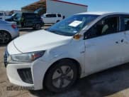 ✅ 2020 Hyundai Ioniq Blue • VIN: KMHC65LC4LU243088 • Lot: 41465637. Wystawiony na IAAI z przebiegiem 141 081 mil. Bezpłatny archiwum sprzedaży aukcyjnych z USA i szczegółowy raport historii pojazdu na DreamBid. Zdjęcie 6.