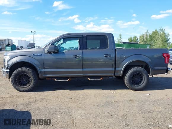 ✅ 2015 Ford F-150 XLT • VIN: 1FTEW1EG0FKE45156 • Lot: 43054531. Wystawiony na IAAI z przebiegiem 244 365 mil. Bezpłatny archiwum sprzedaży aukcyjnych z USA i szczegółowy raport historii pojazdu na DreamBid. Zdjęcie 14.