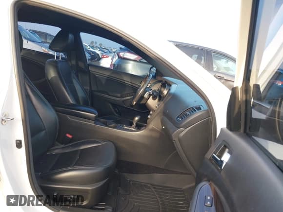 ✅ 2013 Kia Optima SX • VIN: 5XXGR4A6XDG236223 • Lot: 43597993. Wystawiony na IAAI z przebiegiem 136 612 mil. Bezpłatny archiwum sprzedaży aukcyjnych z USA i szczegółowy raport historii pojazdu na DreamBid. Zdjęcie 5.