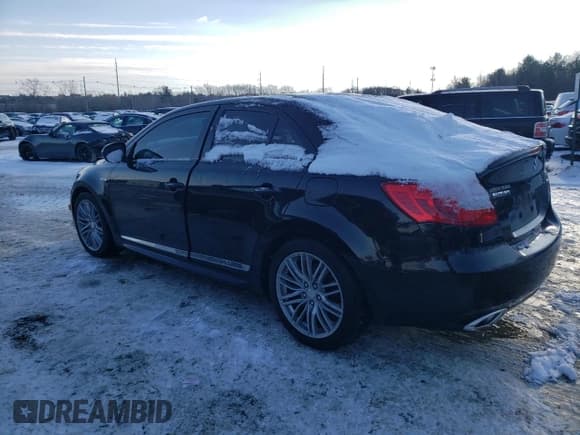 ✅ 2011 Suzuki Kizashi SLS Sport • VIN: JS2RF9A83B6110240 • Lot: 85081714. Wystawiony na Copart z przebiegiem 166 577 mil. Bezpłatny archiwum sprzedaży aukcyjnych z USA i szczegółowy raport historii pojazdu na DreamBid. Zdjęcie 2.