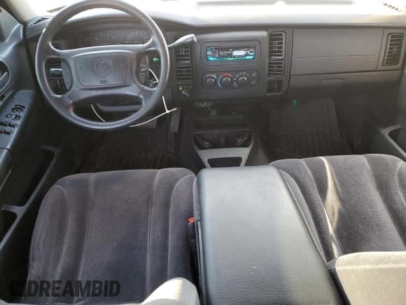 ✅ 2002 Dodge Dakota SLT • VIN: 1B7HG48N42S633579 • Lot: 85963804. Wystawiony na Copart z przebiegiem 142 691 mil. Bezpłatny archiwum sprzedaży aukcyjnych z USA i szczegółowy raport historii pojazdu na DreamBid. Zdjęcie 8.