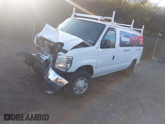 ✅ 2014 Ford Econoline Cargo Commercial • VIN: 1FTNE2EWXEDA69326 • Lot: 43748593. Wystawiony na IAAI z przebiegiem 139 521 mil. Bezpłatny archiwum sprzedaży aukcyjnych z USA i szczegółowy raport historii pojazdu na DreamBid. Zdjęcie 20.