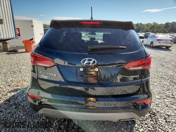 ✅ 2018 Hyundai Santa Fe 2.4L • VIN: 5XYZT3LBXJG557958 • Лот: 84626925. Опубликован ранее на Copart с пробегом 133 504 миль. Бесплатный доступ к архиву аукционных продаж из США и подробный отчёт об истории автомобиля на DreamBid. Изображение 6.