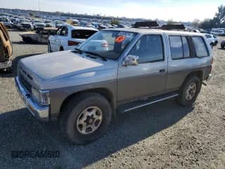 ✅ 1994 Nissan Pathfinder LE • VIN: JN8HD17Y2RW205780 • Lot: 82538214. Wystawiony na Copart z przebiegiem 146 935 mil. Bezpłatny archiwum sprzedaży aukcyjnych z USA i szczegółowy raport historii pojazdu na DreamBid. Zdjęcie 1.