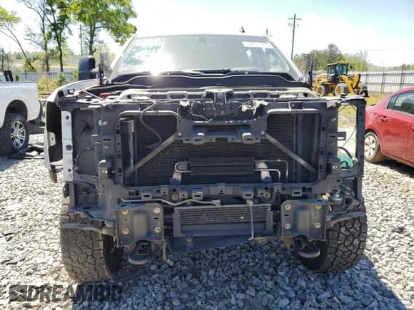 ✅ 2015 Chevrolet Silverado 2500HD LT • VIN: 1GC1KVEG5FF113286 • Lot: 49651474. Wystawiony na Copart z przebiegiem 174 076 mil. Bezpłatny archiwum sprzedaży aukcyjnych z USA i szczegółowy raport historii pojazdu na DreamBid. Zdjęcie 5.