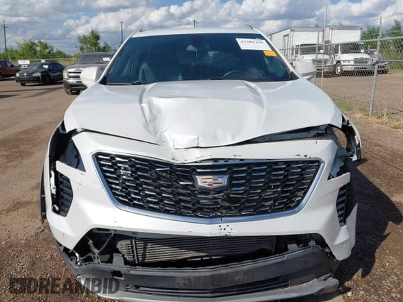 ✅ 2019 Cadillac XT4 FWD Premium Luxury • VIN: 1GYFZCR40KF103694 • Lot: 43381105. Wystawiony na IAAI z przebiegiem 45 125 mil. Bezpłatny archiwum sprzedaży aukcyjnych z USA i szczegółowy raport historii pojazdu na DreamBid. Zdjęcie 12.