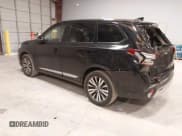✅ 2020 Mitsubishi Outlander SE • VIN: JA4AD3A37LZ024101 • Lot: 42257015. Listed on IAAI with 90,286 mi. Free auction sales archive from the USA and detailed vehicle history report at DreamBid. Image 3.