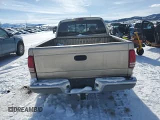 ✅ 2003 Dodge Dakota SLT • VIN: 1D7HG48N03S100510 • Lot: 46191375. Wystawiony na Copart z przebiegiem 174 849 mil. Bezpłatny archiwum sprzedaży aukcyjnych z USA i szczegółowy raport historii pojazdu na DreamBid. Zdjęcie 6.