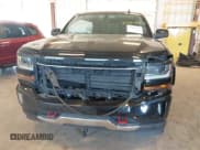 ✅ 2018 Chevrolet Silverado 1500 LT • VIN: 1GCVKREC6JZ261864 • Lot: 43202174. Wystawiony na IAAI z przebiegiem 156 190 mil. Bezpłatny archiwum sprzedaży aukcyjnych z USA i szczegółowy raport historii pojazdu na DreamBid. Zdjęcie 6.
