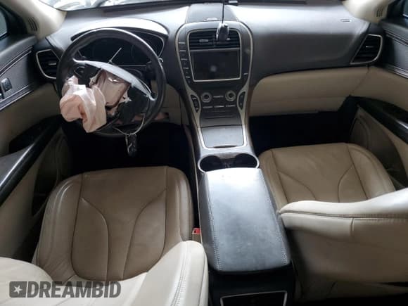 ✅ 2016 Lincoln MKX Reserve • VIN: 2LMTJ6LP9GBL38236 • Лот: 69346045. Опубликован ранее на Copart с пробегом 113 828 миль. Бесплатный доступ к архиву аукционных продаж из США и подробный отчёт об истории автомобиля на DreamBid. Изображение 8.