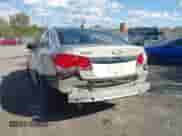 2014 Chevrolet Cruze LS z VIN 1G1PA5SG4E7425909, wystawiony jako IAAI lot #43494913 z przebiegiem 76 172 mil mil oraz . Historia ofert i sprzedaży dostępna na DreamBid. Obrazek 12.