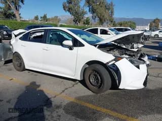 ✅ 2021 Toyota Corolla LE • VIN: 5YFEPMAE6MP237963 • Lot: 43584096. Wystawiony na IAAI z przebiegiem 61 513 mil. Bezpłatny archiwum sprzedaży aukcyjnych z USA i szczegółowy raport historii pojazdu na DreamBid. Zdjęcie 1.