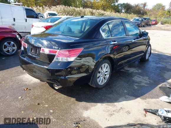 ✅ 2012 Honda Accord EX-L • VIN: 1HGCP3F84CA028634 • Lot: 43593628. Wystawiony na IAAI z przebiegiem 141 398 mil. Bezpłatny archiwum sprzedaży aukcyjnych z USA i szczegółowy raport historii pojazdu na DreamBid. Zdjęcie 4.