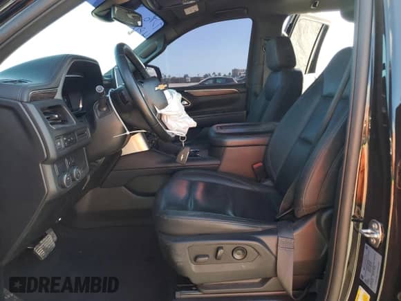 2024 Chevrolet Suburban LT z VIN 1GNSCCKD4RR177376, wystawiony jako Copart lot #86729385 z przebiegiem 65 380 mil mil oraz Szkoda całkowita • Salvage title. Historia ofert i sprzedaży dostępna na DreamBid. Obrazek 7.