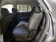 ✅ 2020 Chevrolet Traverse LS • VIN: 1GNERFKWXLJ303518 • Lot: 90496695. Wystawiony na Copart z przebiegiem 92 771 mil. Bezpłatny archiwum sprzedaży aukcyjnych z USA i szczegółowy raport historii pojazdu na DreamBid. Zdjęcie 11.