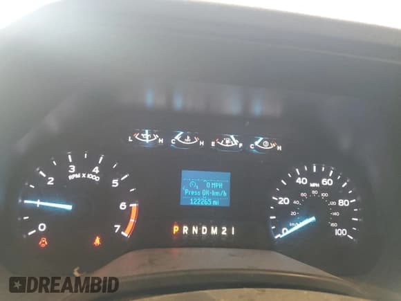 ✅ 2019 Ford F-250 XL • VIN: 1FTBF2A65KEC41113 • Lot: 68629275. Listed on Copart with 122,265 mi. Free auction sales archive from the USA and detailed vehicle history report at DreamBid. Image 9.