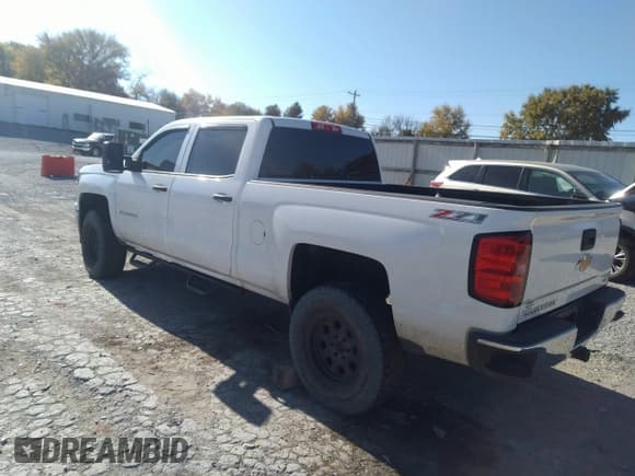 ✅ 2014 Chevrolet Silverado 1500 LT • VIN: 1GCUKREC1EF193525 • Lot: 34765327. Wystawiony na IAAI z przebiegiem 220 965 mil. Bezpłatny archiwum sprzedaży aukcyjnych z USA i szczegółowy raport historii pojazdu na DreamBid. Zdjęcie 3.