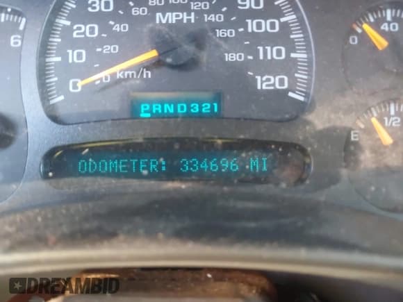 ✅ 2005 Chevrolet Suburban LS • VIN: 1GNEC16Z15R173836 • Lot: 43504108. Wystawiony na IAAI z przebiegiem 334 696 mil. Bezpłatny archiwum sprzedaży aukcyjnych z USA i szczegółowy raport historii pojazdu na DreamBid. Zdjęcie 7.