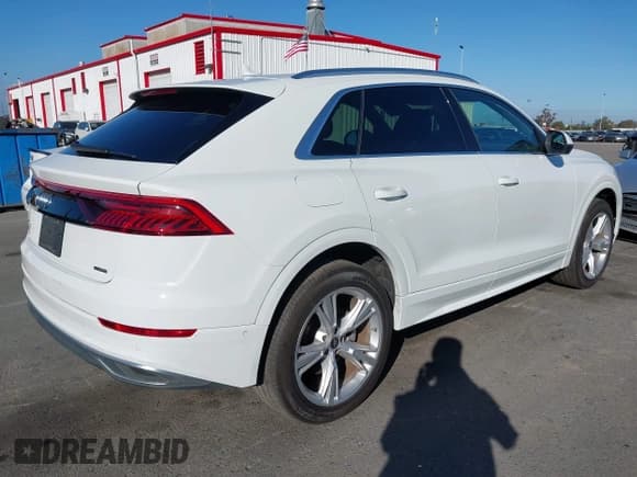 ✅ 2023 Audi Q8 Premium • VIN: WA1AVBF15PD019349 • Lot: 43519853. Listed on IAAI with 17,653 mi. Free auction sales archive from the USA and detailed vehicle history report at DreamBid. Image 4.