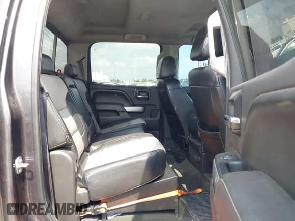 ✅ 2016 Chevrolet Silverado 1500 LT • VIN: 3GCUKREC4GG162593 • Lot: 42292458. Wystawiony na IAAI z przebiegiem 141 619 mil. Bezpłatny archiwum sprzedaży aukcyjnych z USA i szczegółowy raport historii pojazdu na DreamBid. Zdjęcie 8.