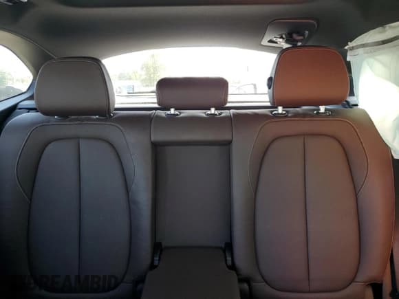 ✅ 2022 BMW X1 xDrive28i • VIN: WBXJG9C07N5V37512 • Lot: 57449645. Listed on Copart with 19,853 mi. Free auction sales archive from the USA and detailed vehicle history report at DreamBid. Image 10.