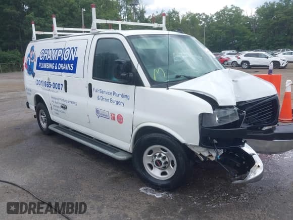 ✅ 2020 GMC Savana Cargo • VIN: 1GTW7AFG0L1262518 • Лот: 42730987. Опубликован ранее на IAAI с пробегом 71 497 миль. Бесплатный доступ к архиву аукционных продаж из США и подробный отчёт об истории автомобиля на DreamBid. Изображение 1.