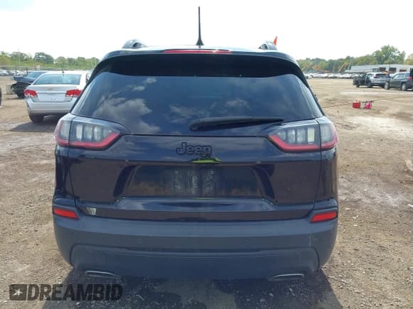 ✅ 2019 Jeep Cherokee Latitude Plus • VIN: 1C4PJLLX6KD326290 • Лот: 43195603. Опубликован ранее на IAAI с пробегом 109 670 миль. Бесплатный доступ к архиву аукционных продаж из США и подробный отчёт об истории автомобиля на DreamBid. Изображение 16.