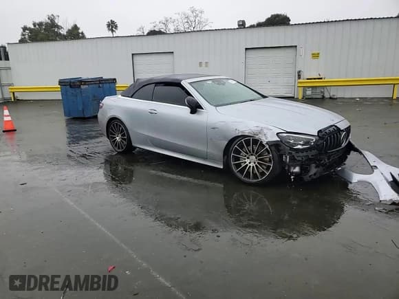 ✅ 2021 Mercedes-Benz E 53 AMG • VIN: W1K1K6BB6MF160330 • Lot: 43015875. Wystawiony na Copart z przebiegiem 23 383 mil. Bezpłatny archiwum sprzedaży aukcyjnych z USA i szczegółowy raport historii pojazdu na DreamBid. Zdjęcie 10.