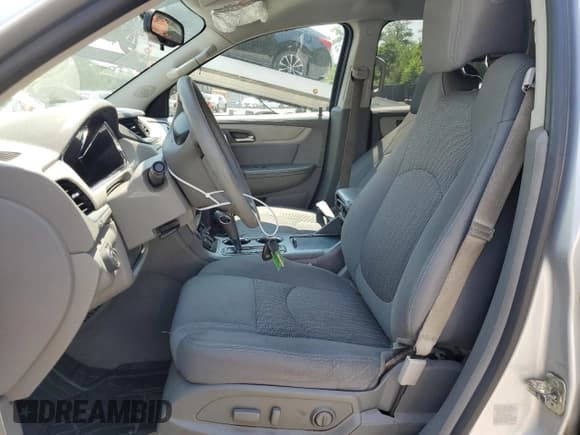 ✅ 2016 Chevrolet Traverse LS • VIN: 1GNKRFKDXGJ332556 • Lot: 62270784. Wystawiony na Copart z przebiegiem 100 099 mil. Bezpłatny archiwum sprzedaży aukcyjnych z USA i szczegółowy raport historii pojazdu na DreamBid. Zdjęcie 7.