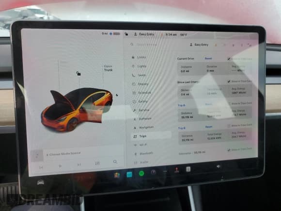 ✅ 2020 Tesla Model 3 Standard Range Plus • VIN: 5YJ3E1EAXLF706596 • Lot: 91983995. Wystawiony na Copart z przebiegiem 55 119 mil. Bezpłatny archiwum sprzedaży aukcyjnych z USA i szczegółowy raport historii pojazdu na DreamBid. Zdjęcie 9.