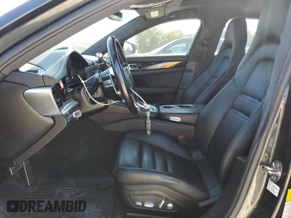 ✅ 2018 Porsche Panamera 4S • VIN: WP0AB2A7XJL135797 • Lot: 86160095. Listed on Copart with 49,205 mi. Free auction sales archive from the USA and detailed vehicle history report at DreamBid. Image 7.